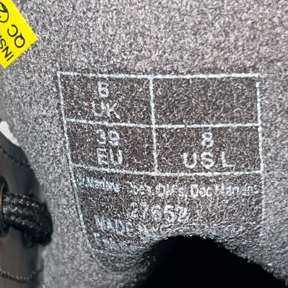 Dr Marten’s 1460 grey leopard print leather boots-Women size 6 & 8-2 pairs-NWOT - Picture 10 of 13
